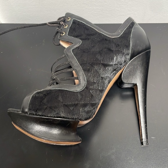 Nicholas Kirkwood Pony Hair Leather Platform Heel Black Lace Up Open Toe 7.5 - Picture 13 of 16